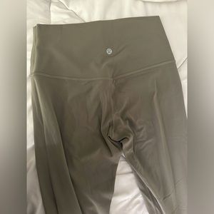 Lululemon leggings